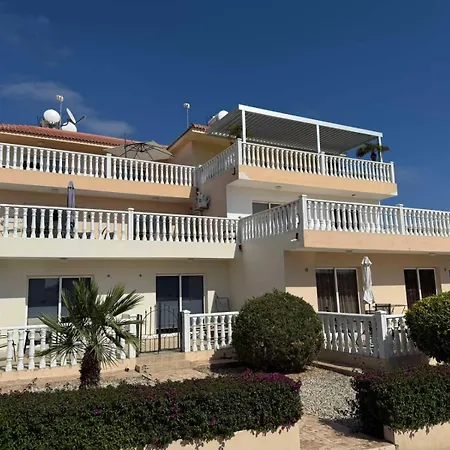 Nissi Golden Sands Paradi